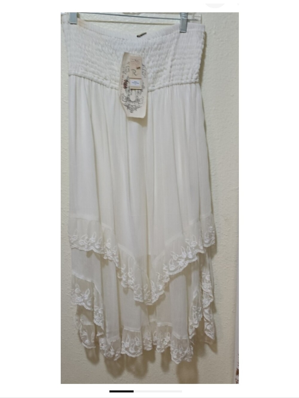 R CINCO Ranch White Tiered Lace Hem Women's Skirt